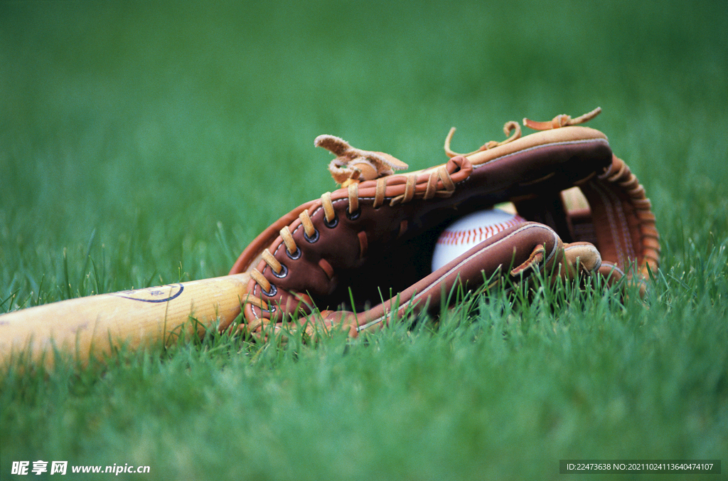 決策在許多 決策在許多